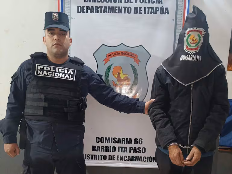 Detienen a hombre que arrojó aceite caliente a su pareja en San Juan del Paraná