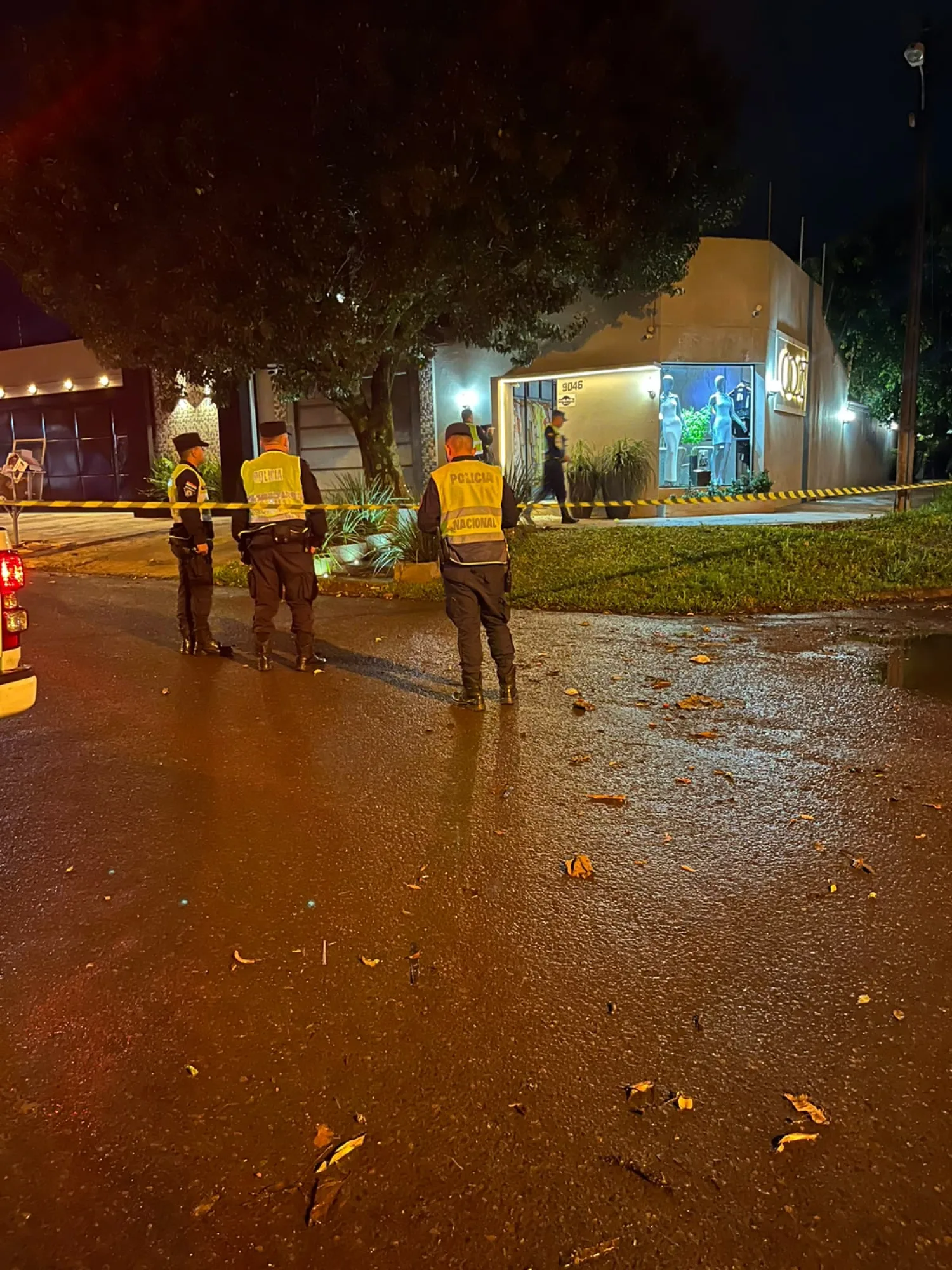 Siete vainillas de 9 mm fueron halladas tras ataque a local comercial "Closet" en Pedro Juan Caballero
