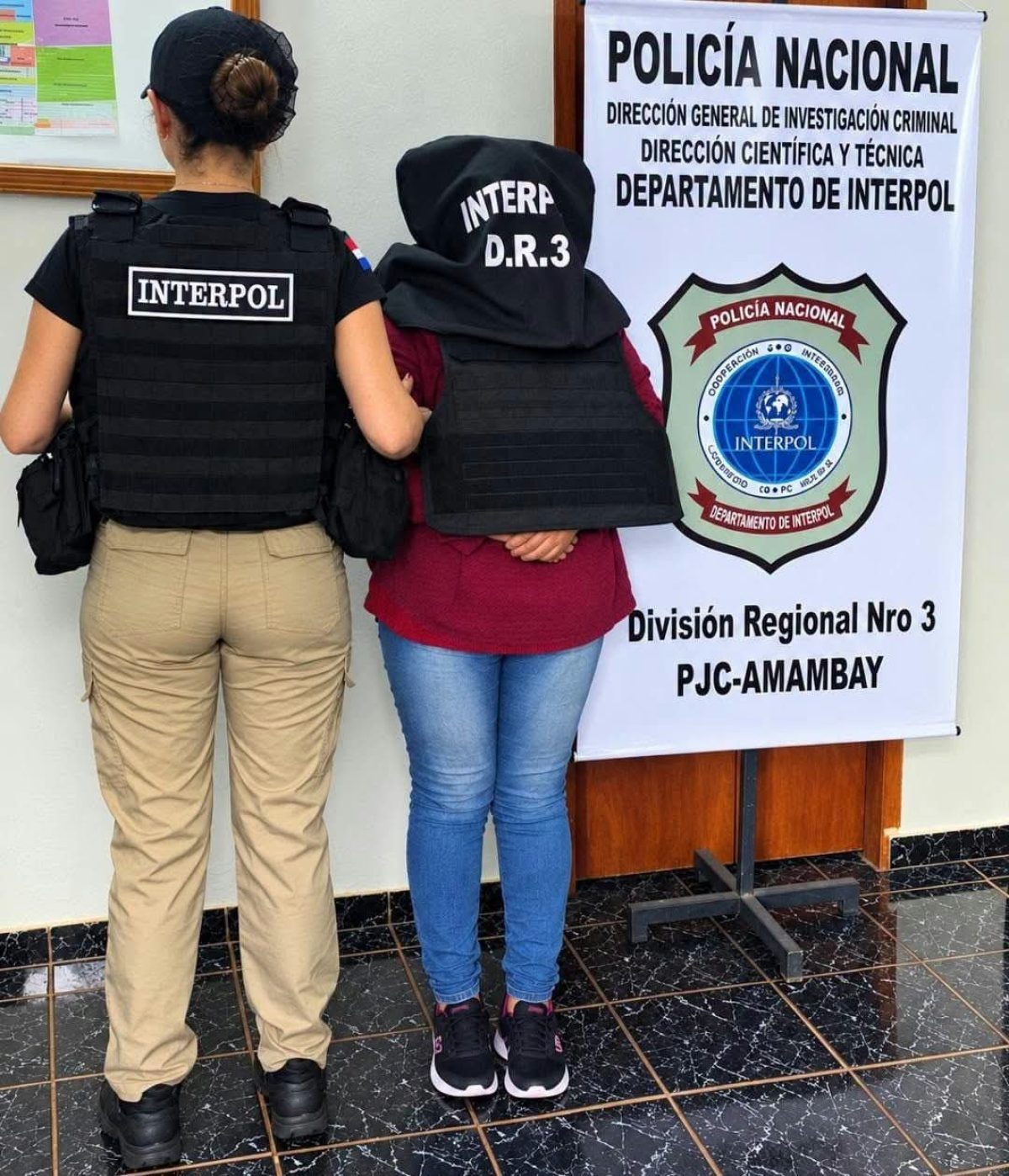 INTERPOL captura a mujer vinculada a supuesto ingreso de drogas a la cárcel